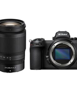 Nikon Z6 II + 24-200mm